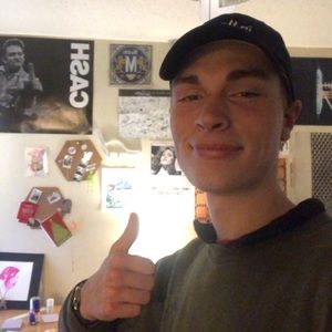 Meet your Posher, Harley